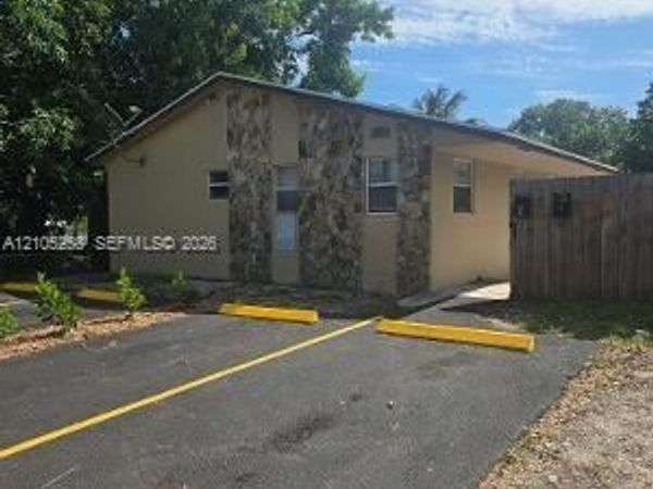2208 Garfield St , Unit 1-4, Hollywood, FL 33020