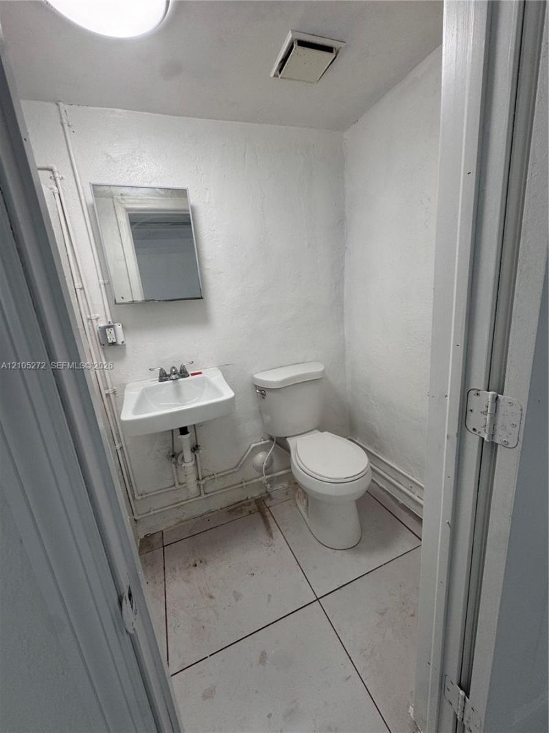 354 Rardin Ave , Unit 2, Pahokee, FL 33476 Photo