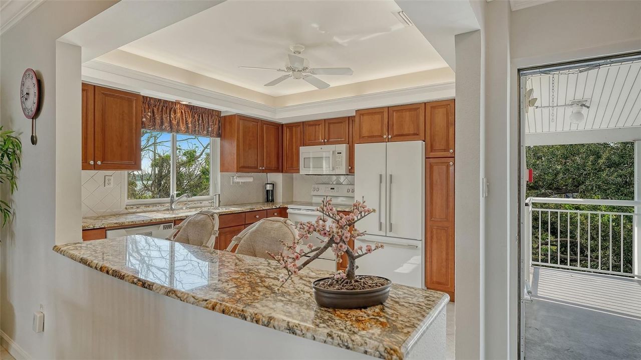 777 John Ringling Boulevard, Unit 36, Sarasota, FL 34236 Photo