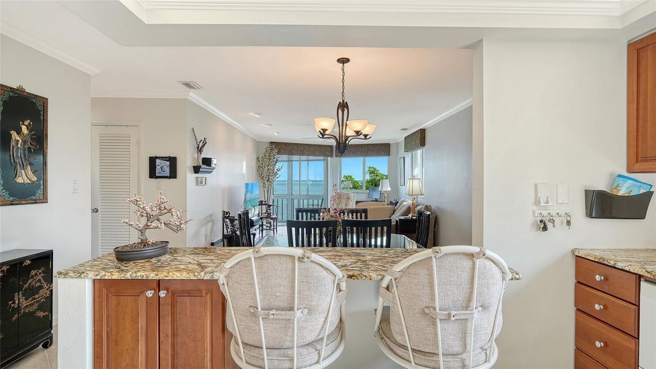777 John Ringling Boulevard, Unit 36, Sarasota, FL 34236 Photo