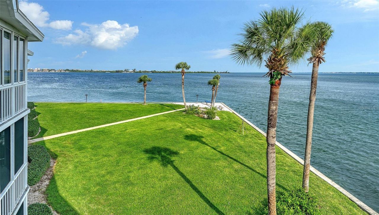 777 John Ringling Boulevard, Unit 36, Sarasota, FL 34236 Photo