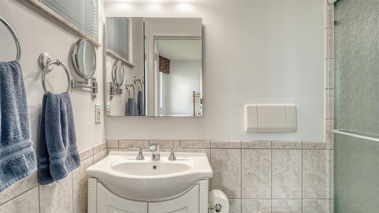 777 John Ringling Boulevard, Unit 36, Sarasota, FL 34236 Photo