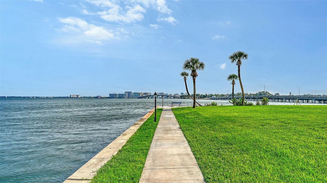 777 John Ringling Boulevard, Unit 36, Sarasota, FL 34236 Photo