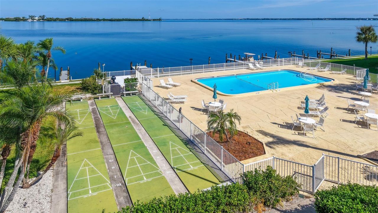 777 John Ringling Boulevard, Unit 36, Sarasota, FL 34236 Photo