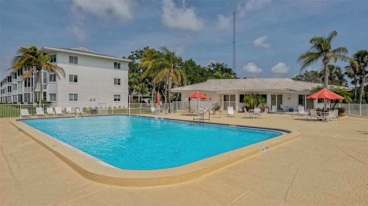777 John Ringling Boulevard, Unit 36, Sarasota, FL 34236 Photo