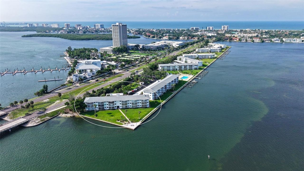 777 John Ringling Boulevard, Unit 36, Sarasota, FL 34236 Photo