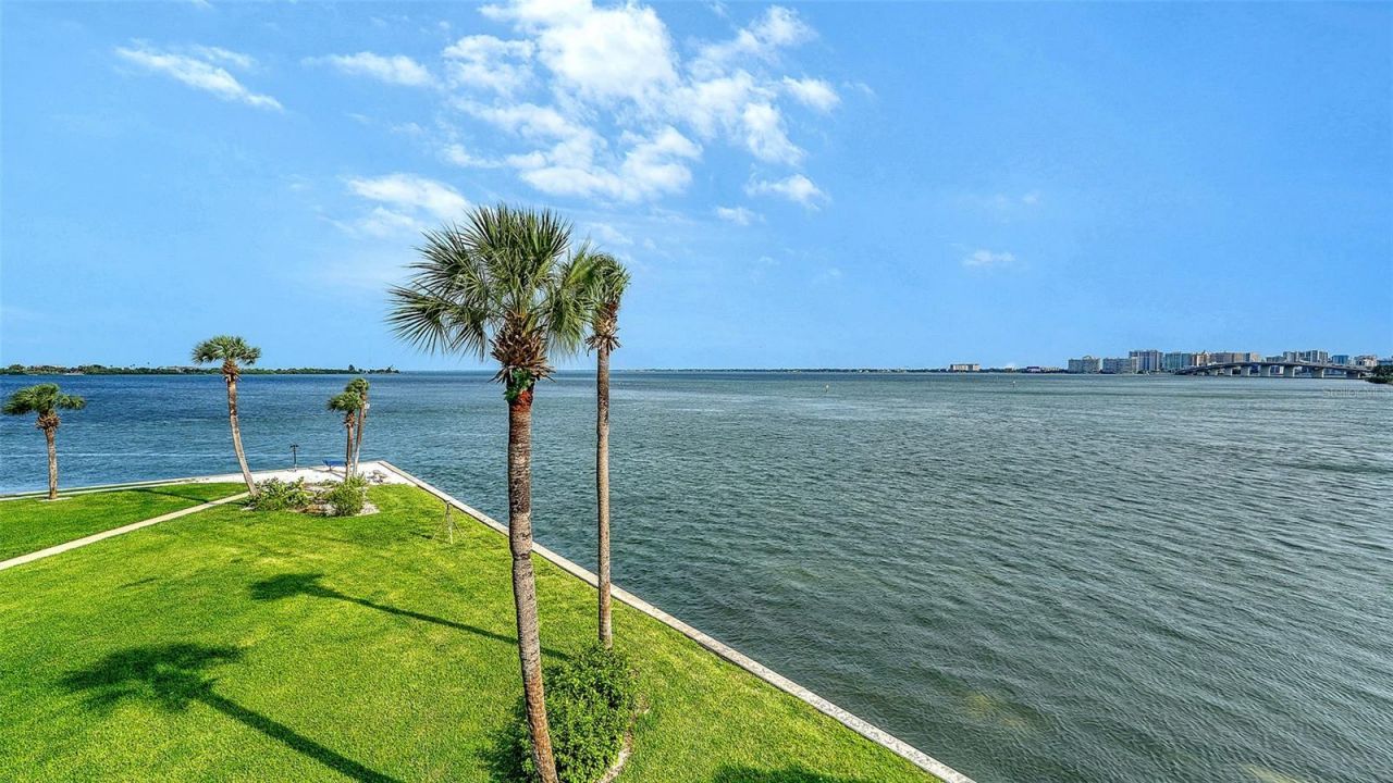 777 John Ringling Boulevard, Unit 36, Sarasota, FL 34236 Photo