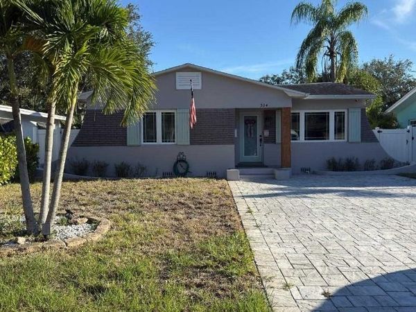 324 36TH AVENUE NE, ST PETERSBURG, FL 33704