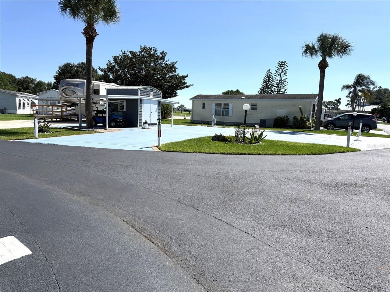 490 Pine Loop , Frostproof, FL 33843 Photo