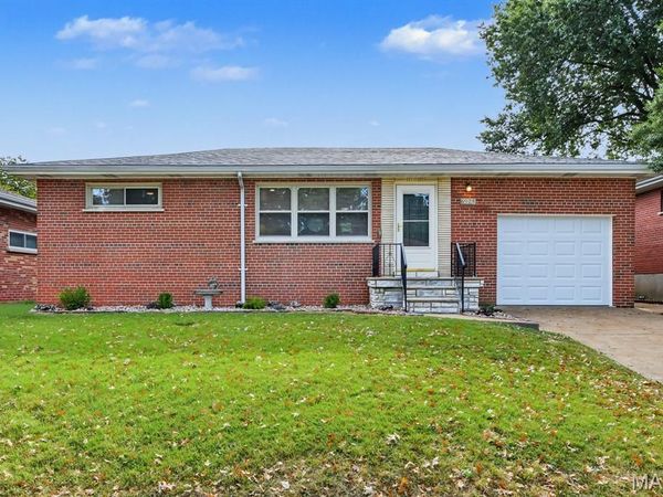 6928 Wanda Court, St Louis, MO 63129