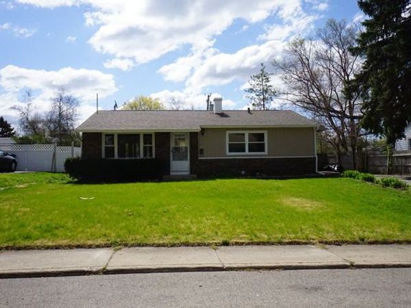 108 Mora Road , Carpentersville, IL 60110