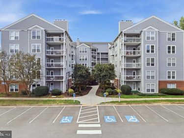 3178 SUMMIT SQUARE DRIVE, Unit 3-A8, OAKTON, VA 22124