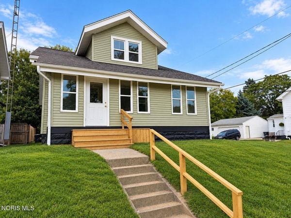 1827 Calumet Avenue, Toledo, OH 43607