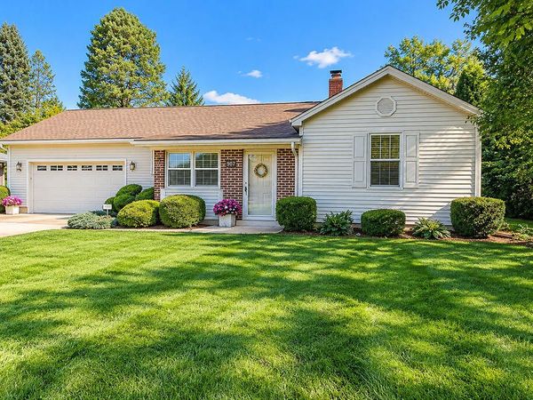907 E 19th Street , La Porte, IN 46350