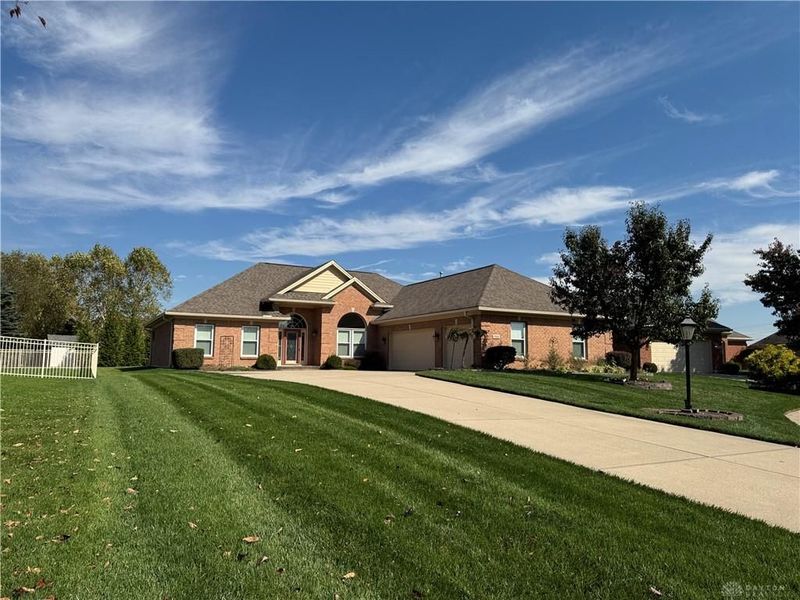 3948 Carmela Court, Bellbrook, OH 45305 Photo 2