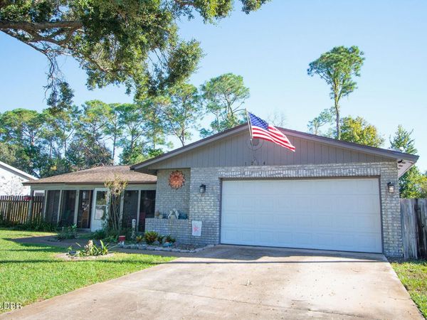 1214 S Tracy Drive, Port Orange, FL 32129