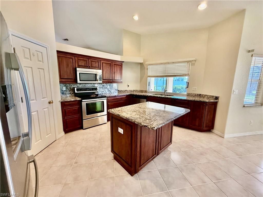 738 Milwaukee Blvd, Lehigh Acres, FL 33974 Photo