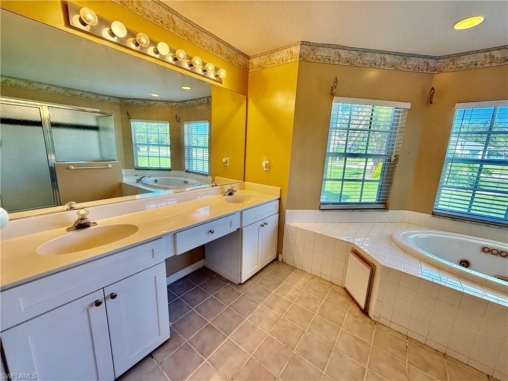 738 Milwaukee Blvd, Lehigh Acres, FL 33974 Photo