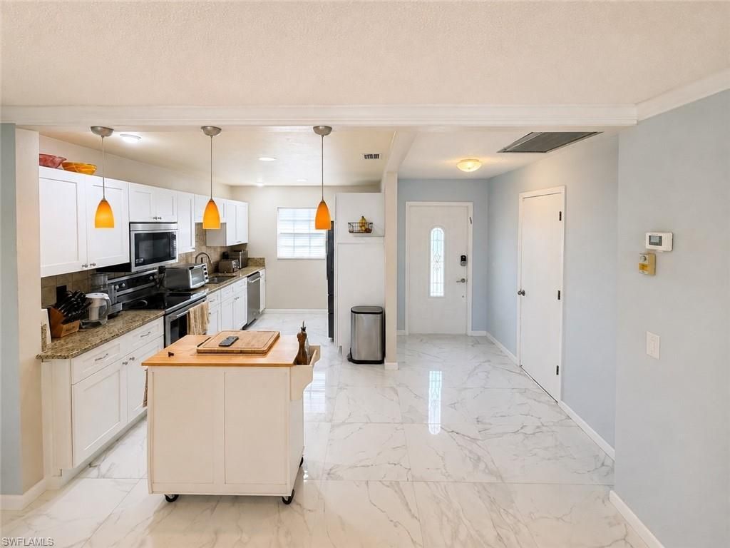 6952 Winkler Rd, Fort Myers, FL 33919 Photo