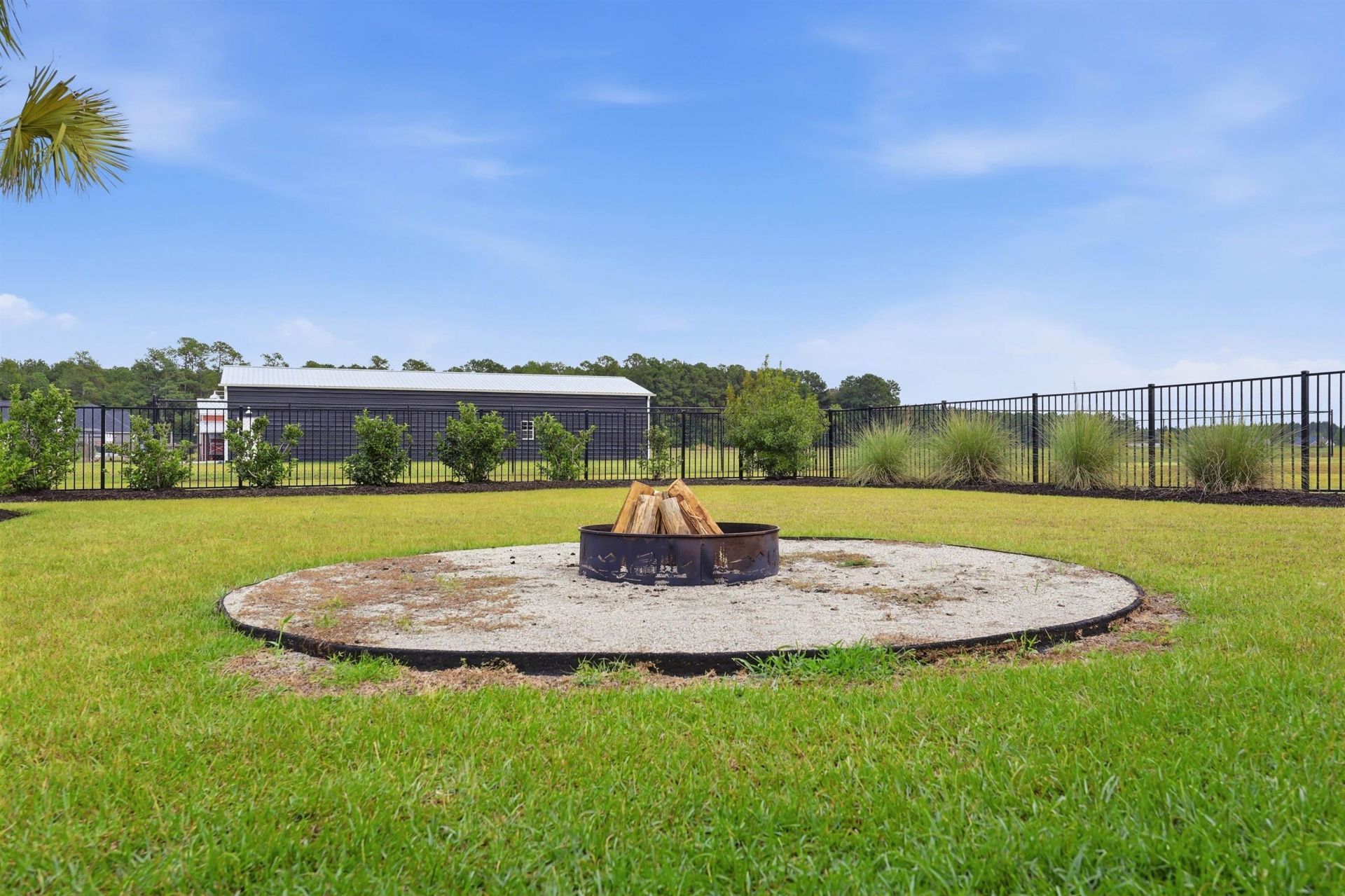 6953 Persimmon Rd. Photo 33