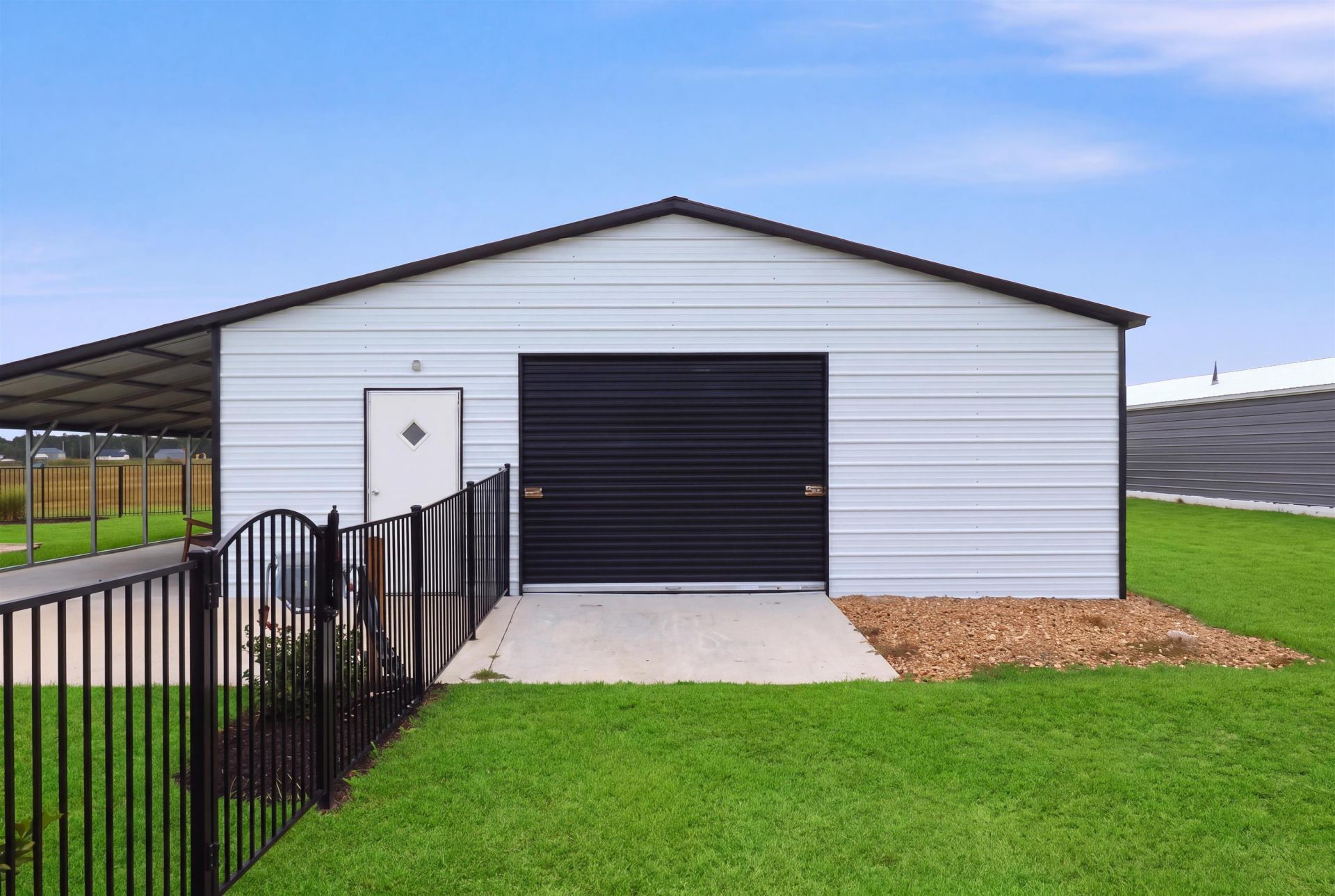 6953 Persimmon Rd. Photo 35