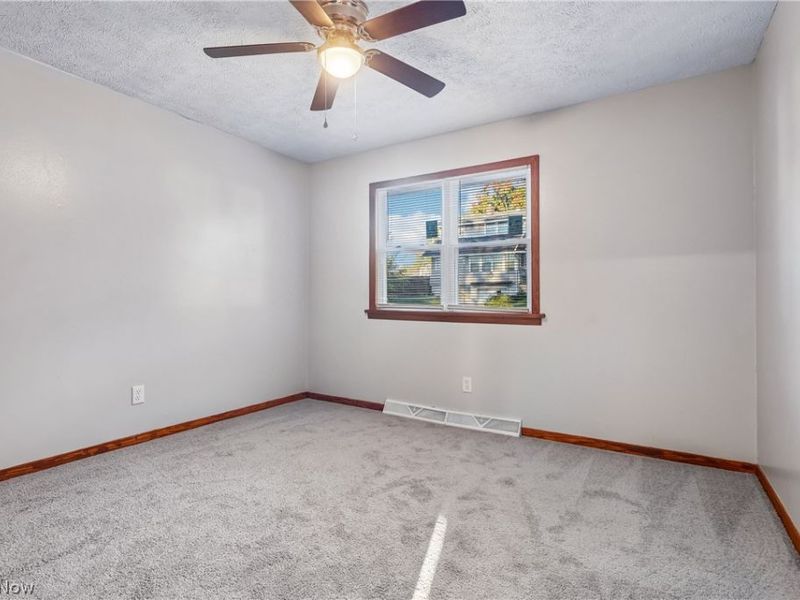 1302 East Avenue, Akron, OH 44307 Photo 17