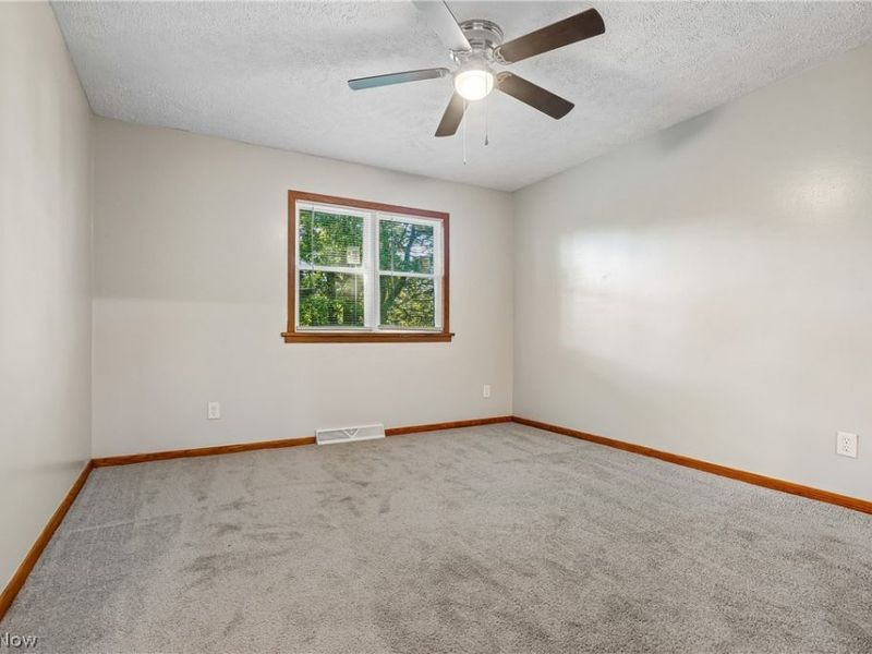 1302 East Avenue, Akron, OH 44307 Photo 22
