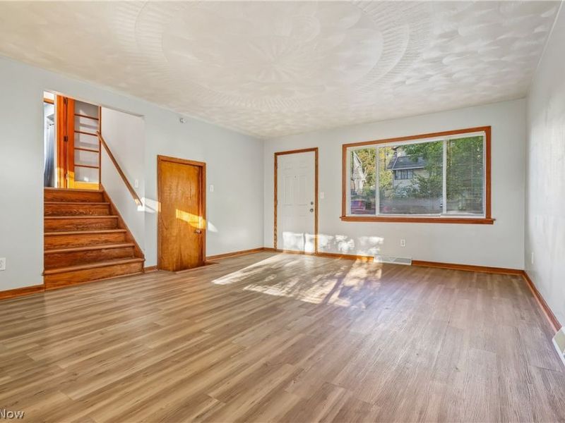 1302 East Avenue, Akron, OH 44307 Photo 7