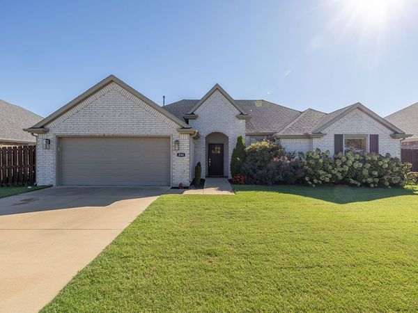 286 Benchmark Lane, Fayetteville, AR 72704