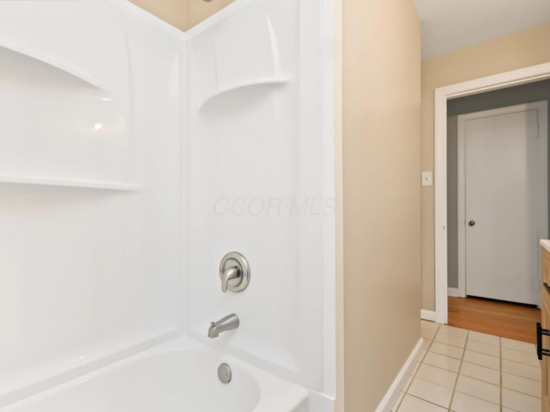 559 Portland Way S, Galion, OH 44833 Photo 18