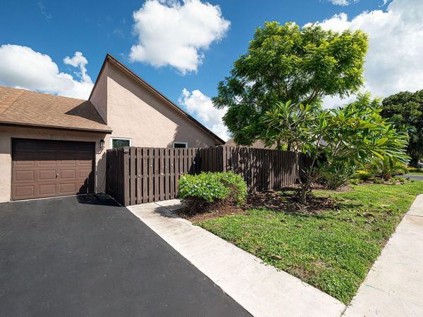 2815 SW 2ND Street, Delray Beach, FL 33445