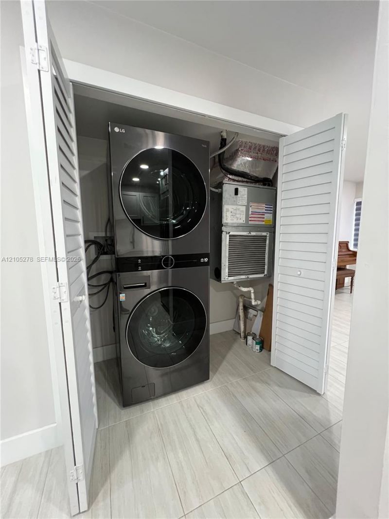 3826 SW 107th Ave , Unit 2-2, Miami, FL 33165 Photo
