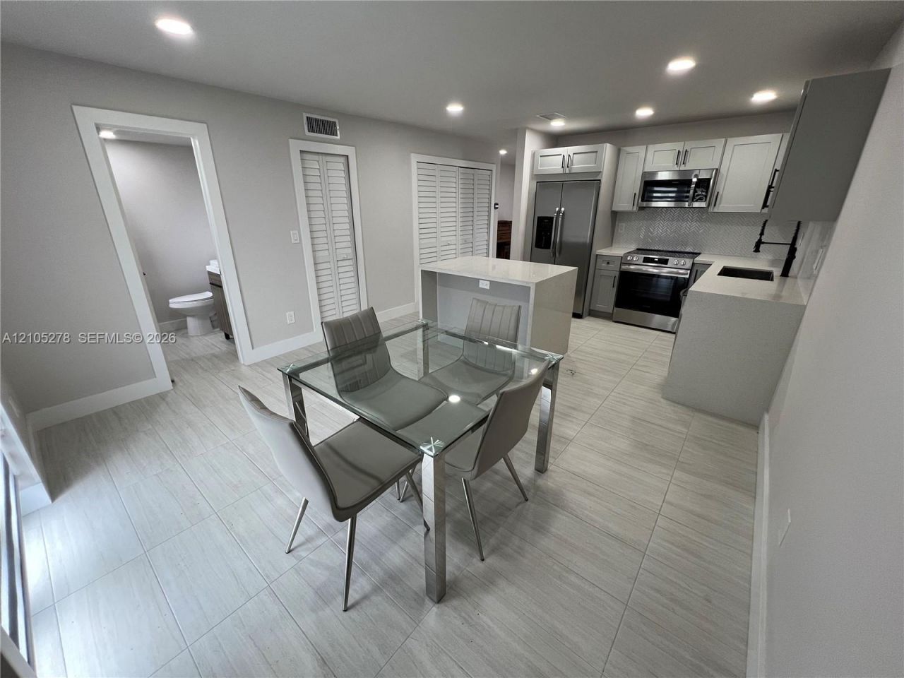 3826 SW 107th Ave , Unit 2-2, Miami, FL 33165 Photo