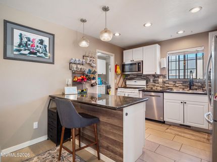 747 E Peak Lane, Gardnerville, NV 89460 Photo