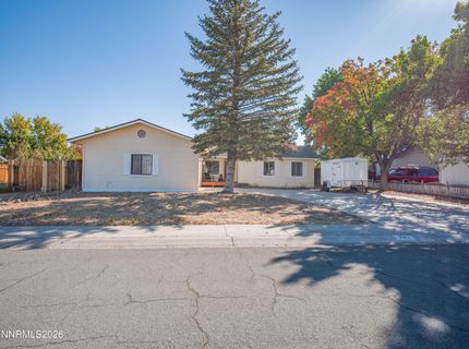 747 E Peak Lane, Gardnerville, NV 89460 Photo