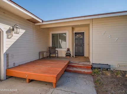 747 E Peak Lane, Gardnerville, NV 89460 Photo