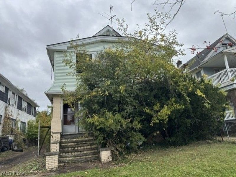 3607 E 146th Street, Cleveland, OH 44120 Photo 2