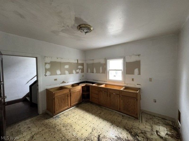 3607 E 146th Street, Cleveland, OH 44120 Photo 6