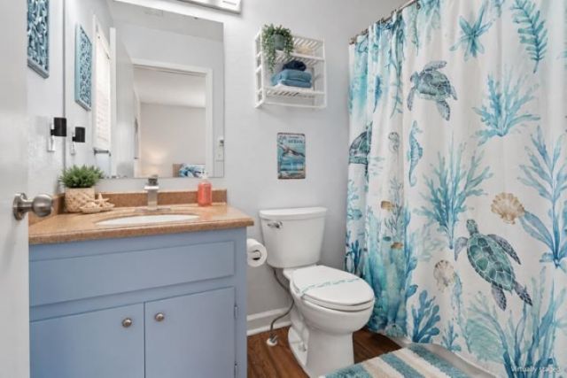 9500 Queens Ct.  Photo 7