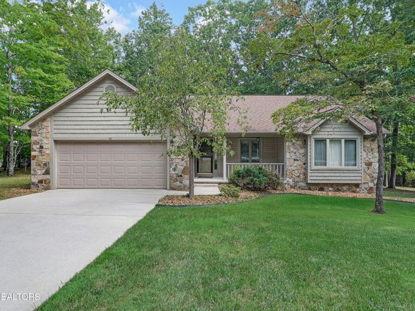 101 Lynhurst Drive, Crossville, TN 38558