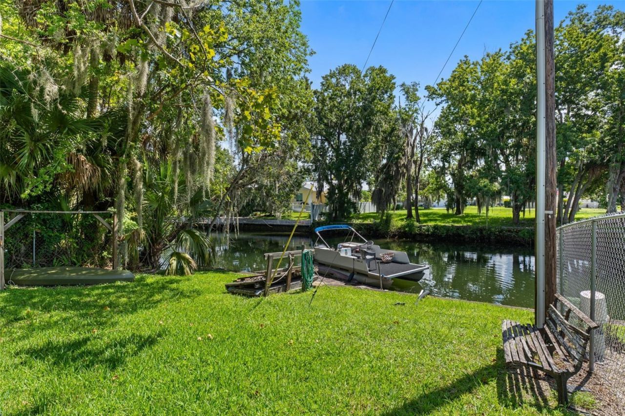 149 & 151 SE Paradise Point Road , Crystal River, FL 34429 Photo