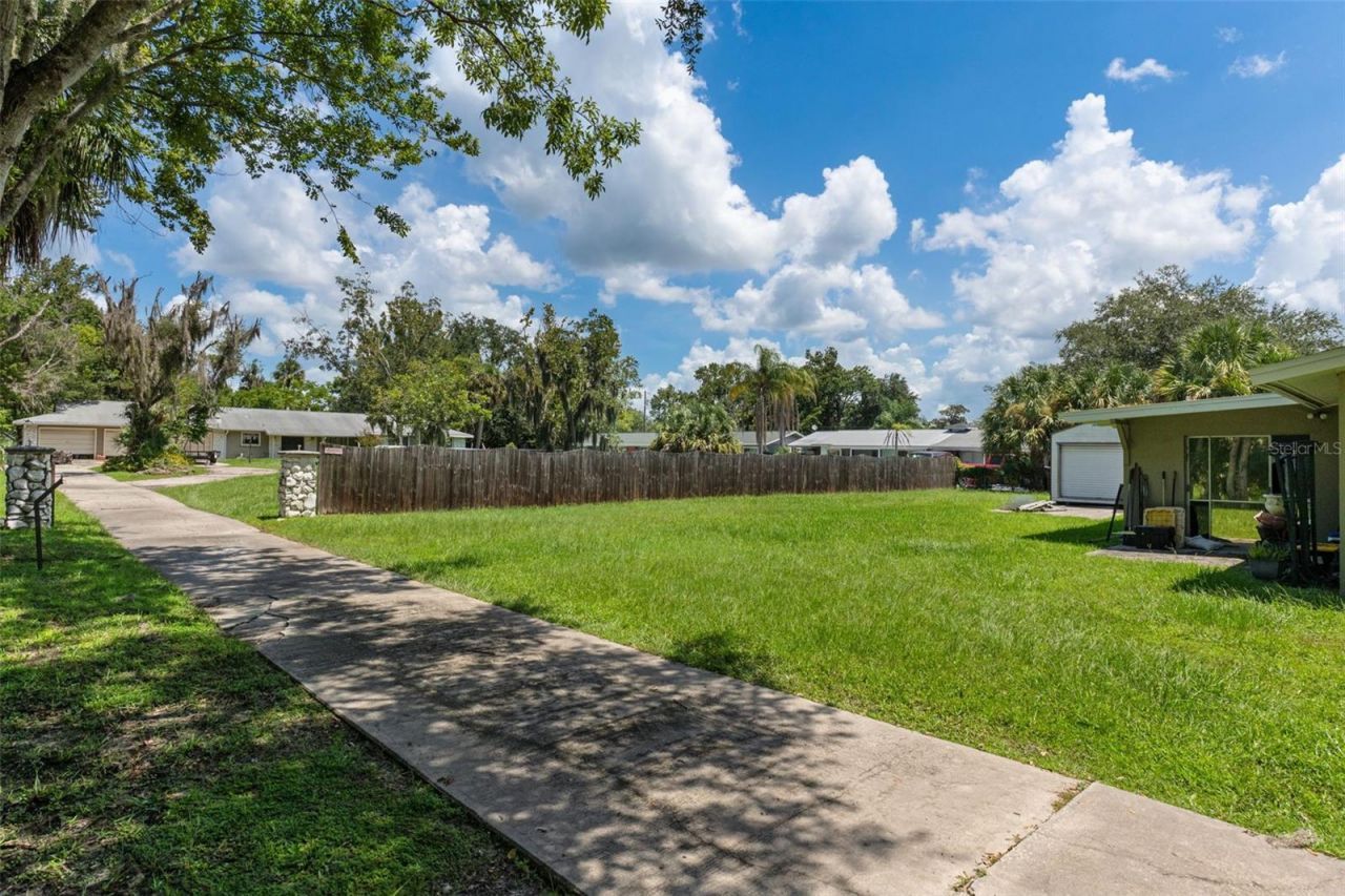 149 & 151 SE Paradise Point Road , Crystal River, FL 34429 Photo