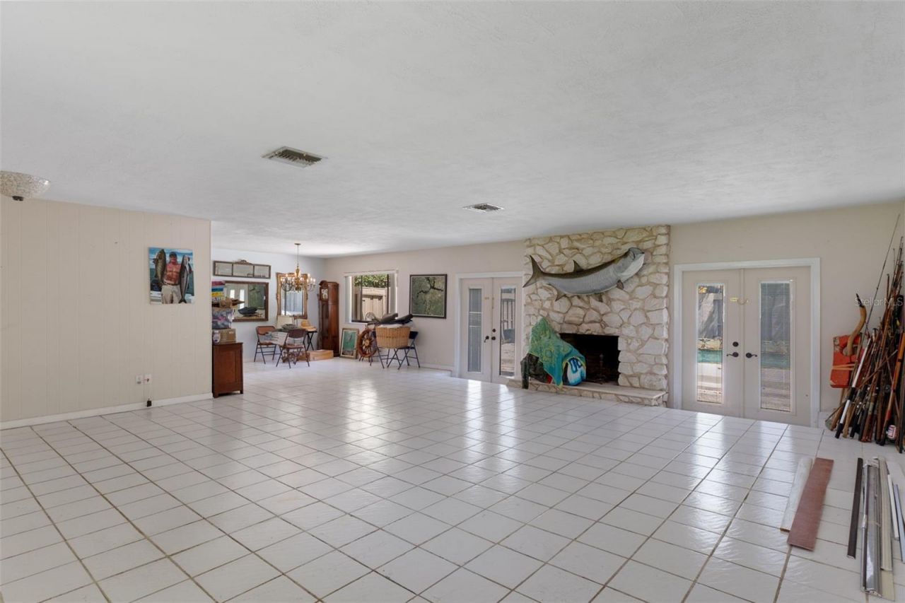 149 & 151 SE Paradise Point Road , Crystal River, FL 34429 Photo