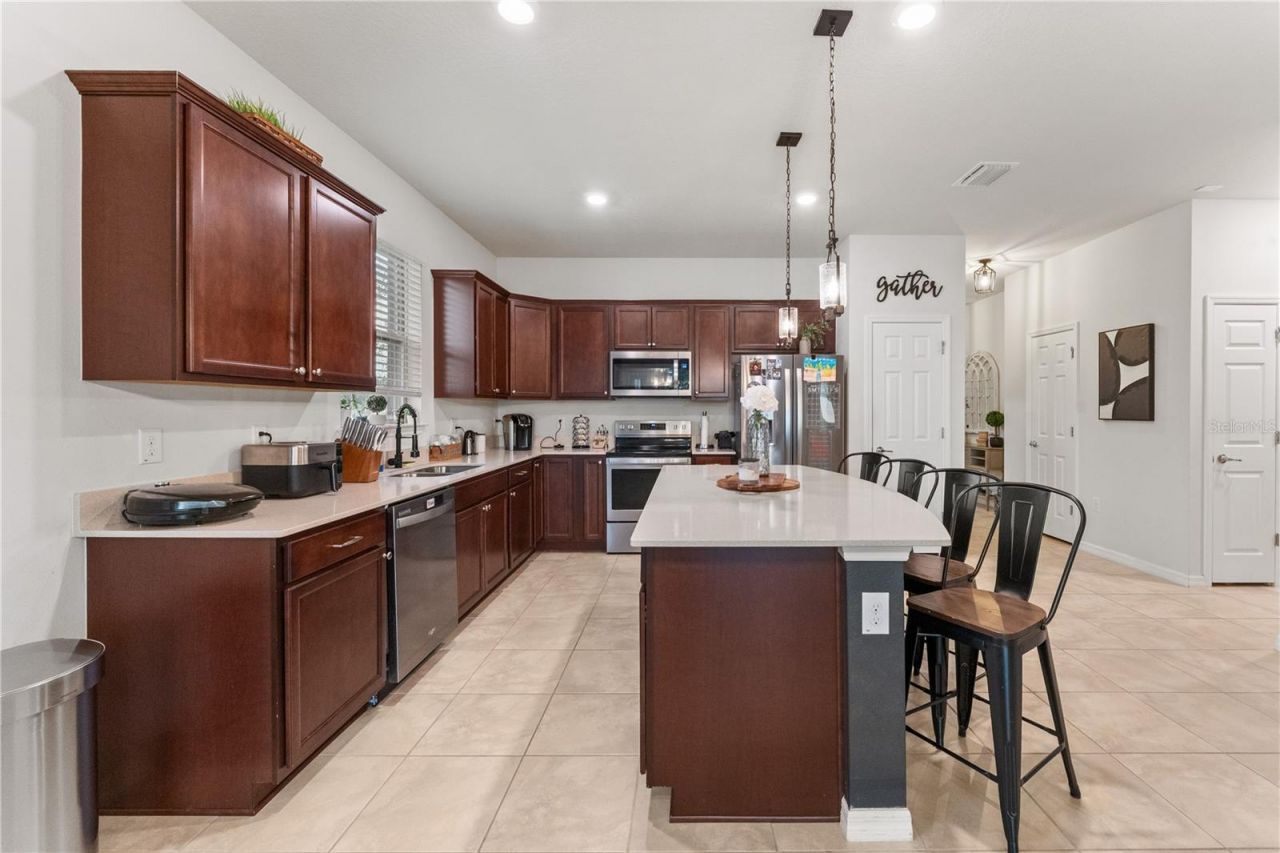 18486 Rococo Road , Spring Hill, FL 34610 Photo