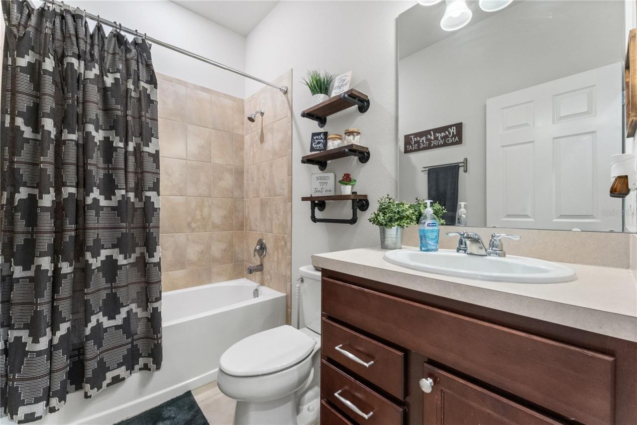 18486 Rococo Road , Spring Hill, FL 34610 Photo