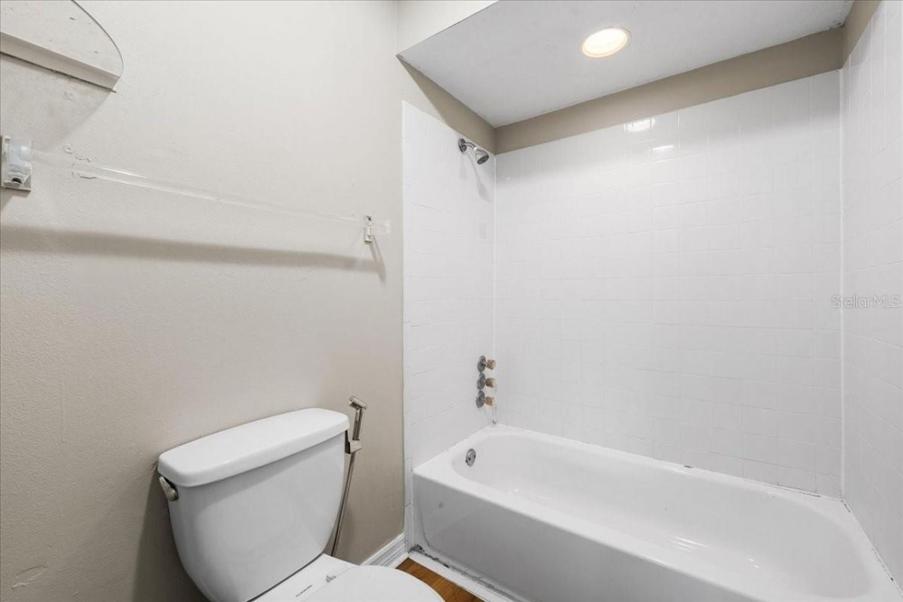 7903 Cedar Drive , Temple Terrace, FL 33637 Photo