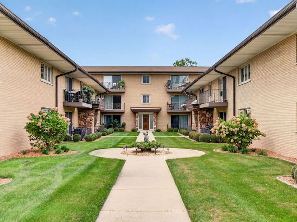 6150 S Kensington Avenue , Unit 101c, Countryside, IL 60525