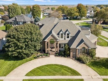 1234 N Bristolwood Drive, Fremont, NE 68025