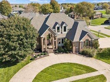 1234 N Bristolwood Drive, Fremont, NE 68025