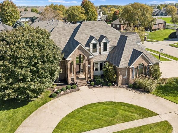1234 N Bristolwood Drive, Fremont, NE 68025